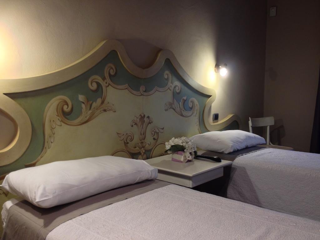 Corte Breda, Agriturismo Bed&Breakfast Chiari Bilik gambar