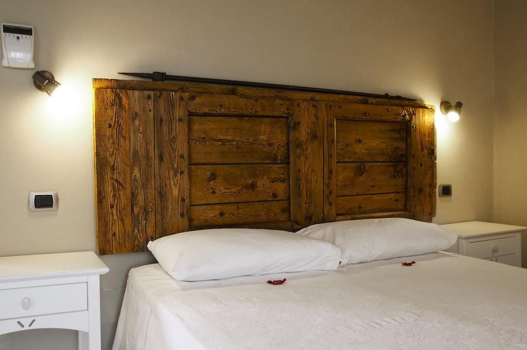 Corte Breda, Agriturismo Bed&Breakfast Chiari Bilik gambar