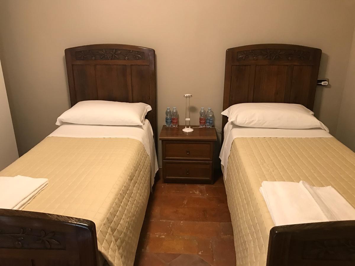 Corte Breda, Agriturismo Bed&Breakfast Chiari Luaran gambar